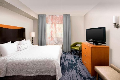 Fairfield Inn & Suites by Marriott Miami Airport South - image 18