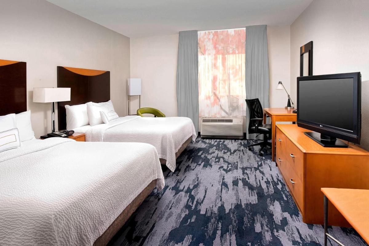 Fairfield Inn & Suites by Marriott Miami Airport South - image 7