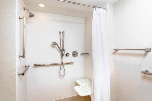 SpringHill Suites Miami Airport South - image 19