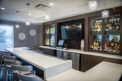 SpringHill Suites Miami Airport South - image 2