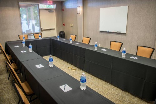 SpringHill Suites Miami Airport South - image 20