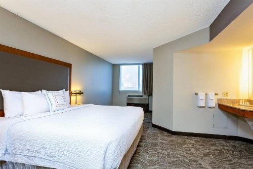SpringHill Suites Miami Airport South - image 23