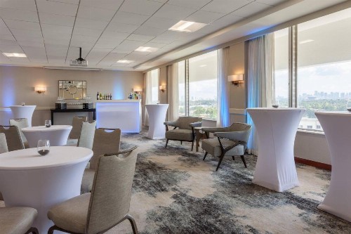 Miami Airport Marriott - image 10
