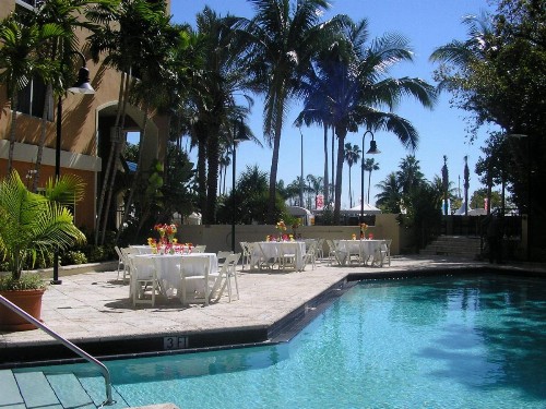 The Mutiny Luxury Suites Hotel - image 16