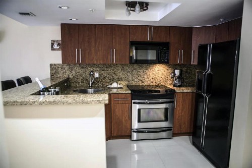 The Mutiny Luxury Suites Hotel - image 3