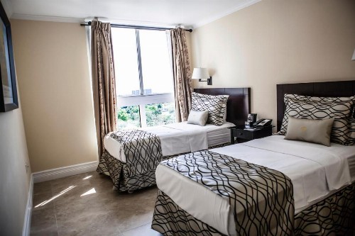 The Mutiny Luxury Suites Hotel - image 32