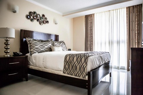 The Mutiny Luxury Suites Hotel - image 40