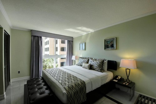 The Mutiny Luxury Suites Hotel - image 9