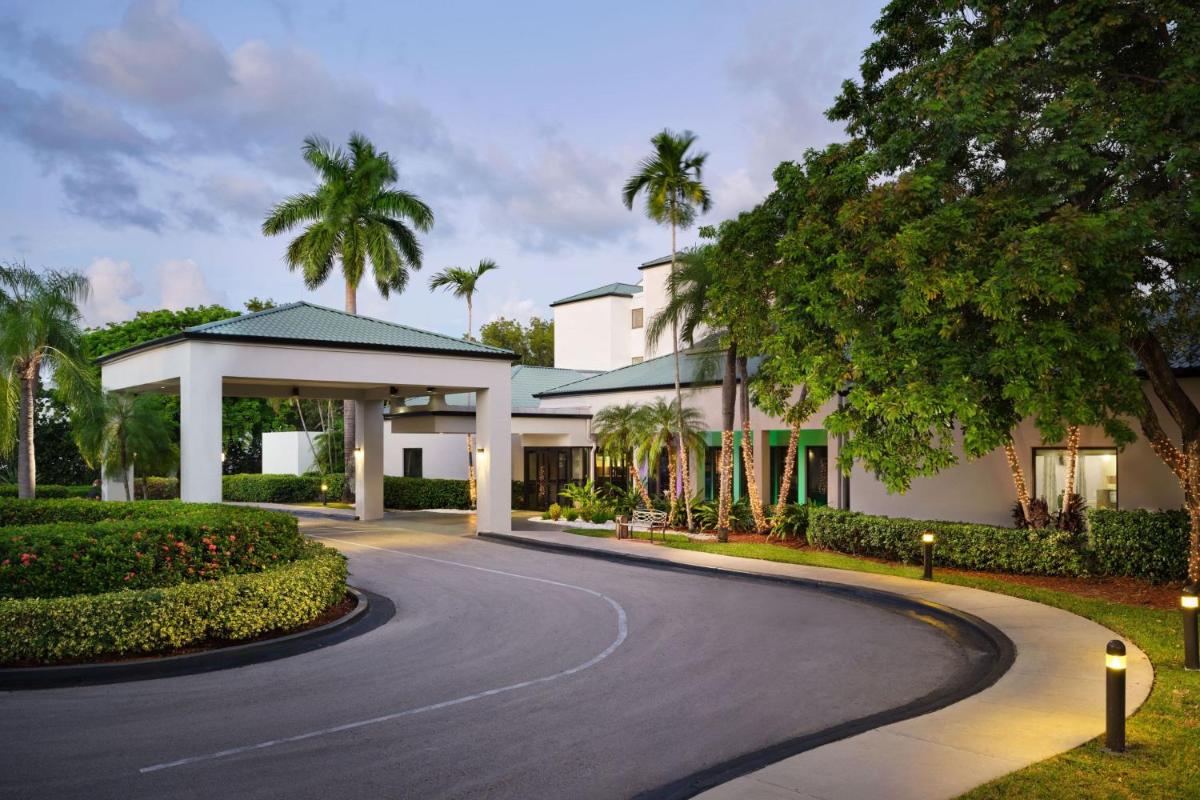 Courtyard Miami Airport West/Doral - main image