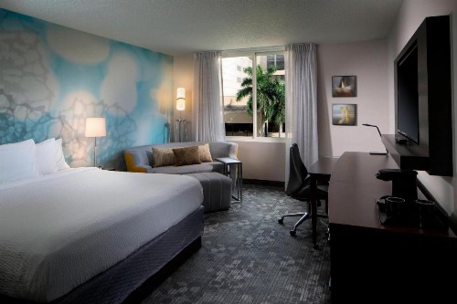 Courtyard Miami Dadeland - image 21
