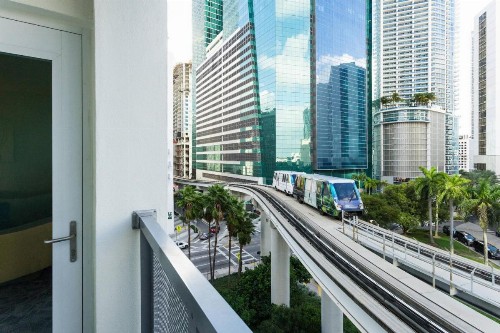 Courtyard Miami Downtown Brickell Area - image 21