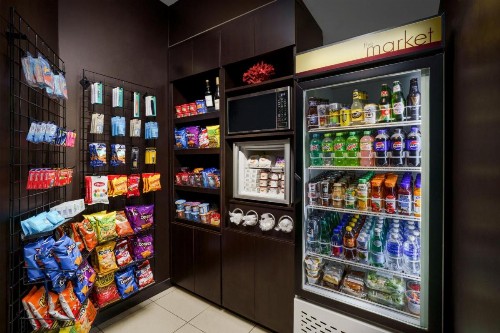Courtyard by Marriott Miami at Dolphin Mall - image 26