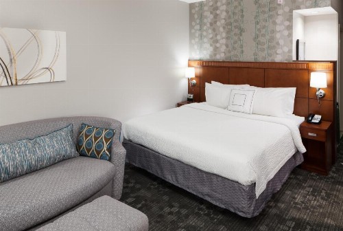 Courtyard by Marriott Miami at Dolphin Mall - image 39