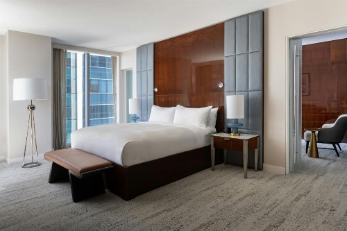JW Marriott Marquis Miami - image 3