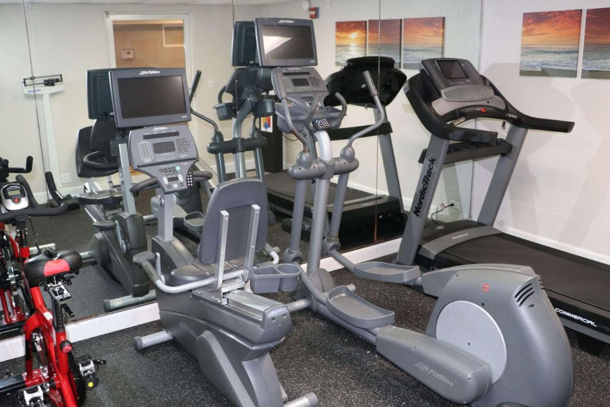 Quality Inn Miami Airport - Doral - image 7