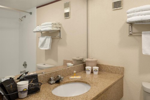 Days Inn by Wyndham Miami International Airport - image 49