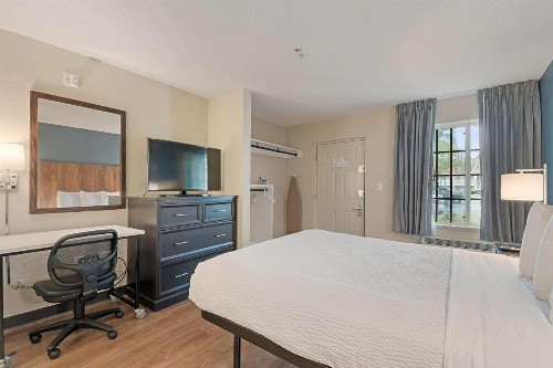 Extended Stay America Suites - Miami - Airport - Blue Lagoon - image 20