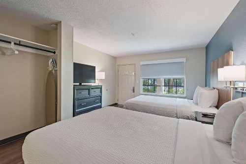 Extended Stay America Suites - Miami - Airport - Blue Lagoon - image 33