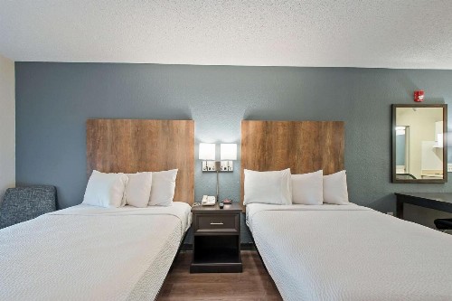 Extended Stay America Suites - Miami - Airport - Blue Lagoon - image 36