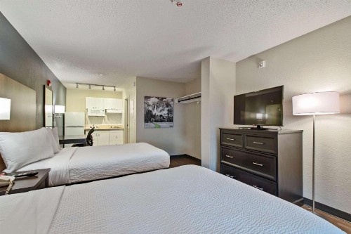 Extended Stay America Suites - Miami - Airport - Blue Lagoon - image 39