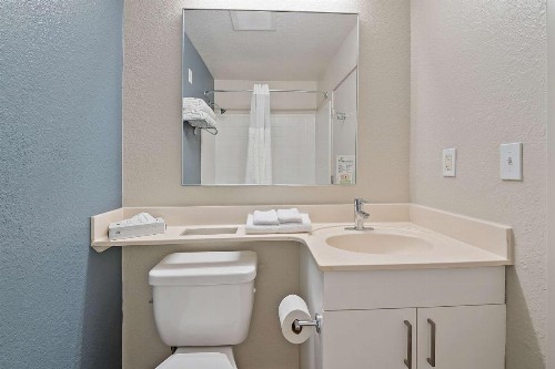Extended Stay America Suites - Miami - Airport - Blue Lagoon - image 44