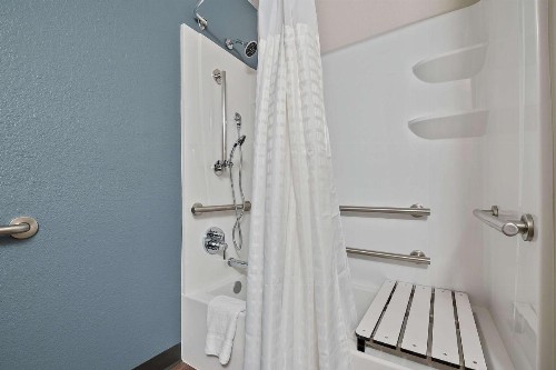 Extended Stay America Suites - Miami - Airport - Blue Lagoon - image 50