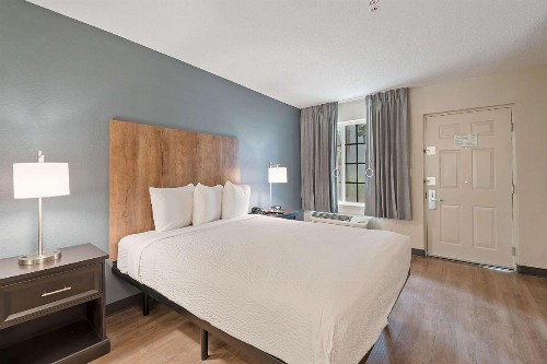 Extended Stay America Suites - Miami - Airport - Blue Lagoon - image 7
