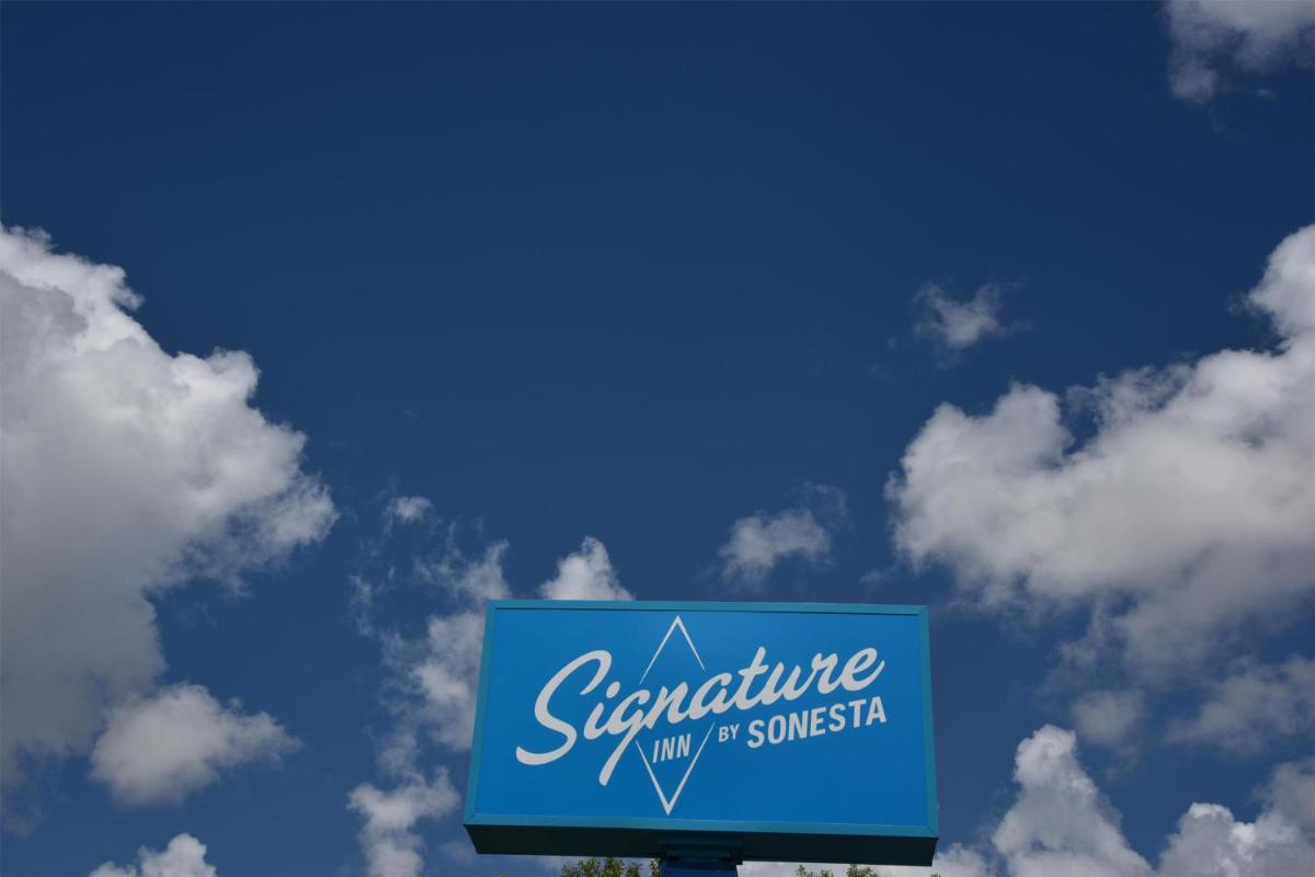 Motel 6-Miami FL - main image