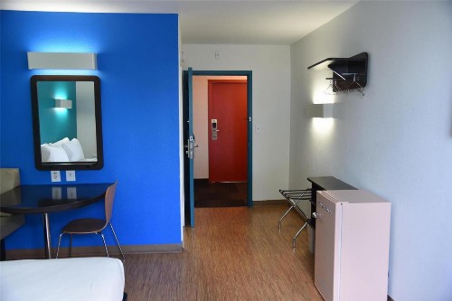 Motel 6-Miami FL - image 22
