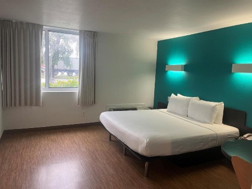 Motel 6-Miami FL - image 3