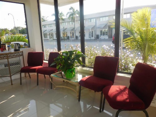 Shalimar Motel - image 14