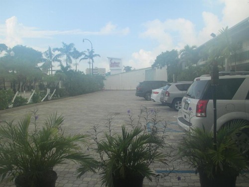 Shalimar Motel - image 17