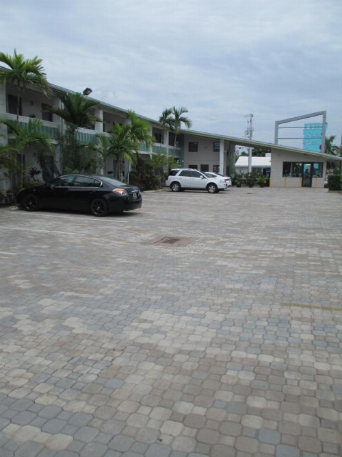 Shalimar Motel - image 18