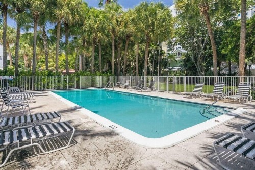 Selina Miami River - image 3