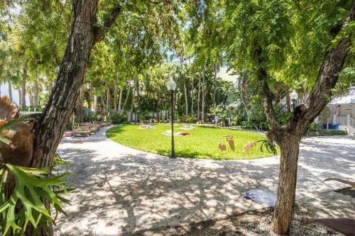 Selina Miami River - image 31