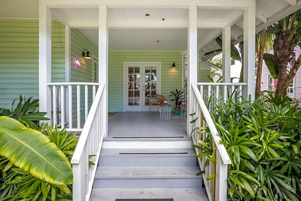 Selina Miami River - image 4