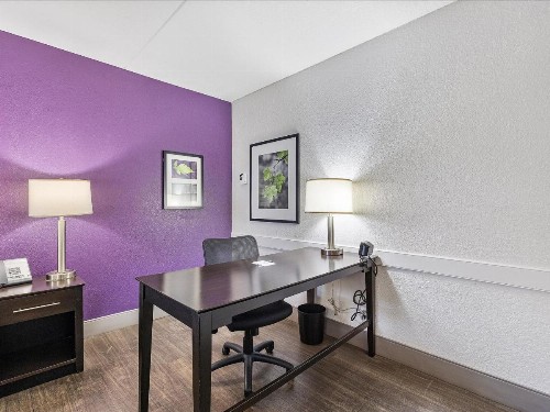 La Quinta Inn by Wyndham Miami Airport North - image 24