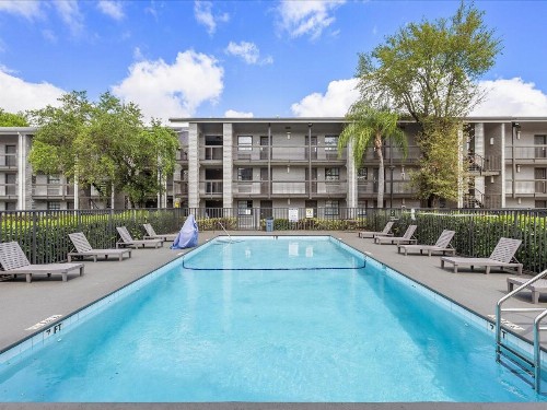 La Quinta Inn by Wyndham Miami Airport North - image 9