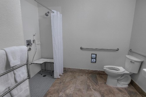 La Quinta by Wyndham Miami Airport West - image 11