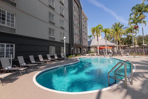 La Quinta by Wyndham Miami Airport West - image 2