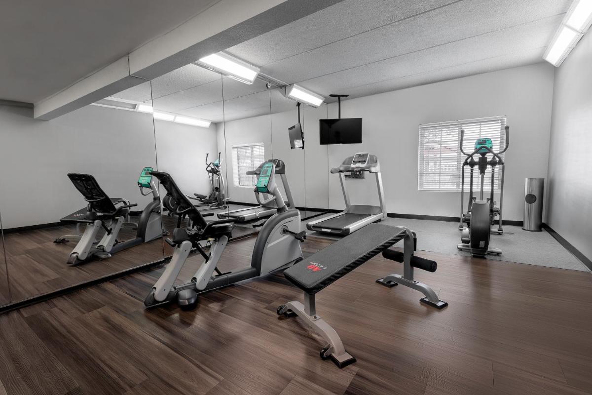 La Quinta by Wyndham Miami Airport West - image 3