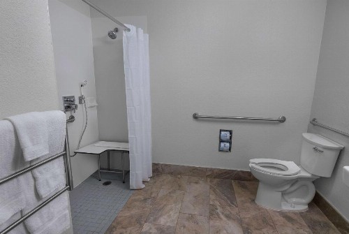 La Quinta by Wyndham Miami Airport West - image 4