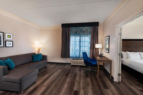 La Quinta by Wyndham Miami Airport West - image 8