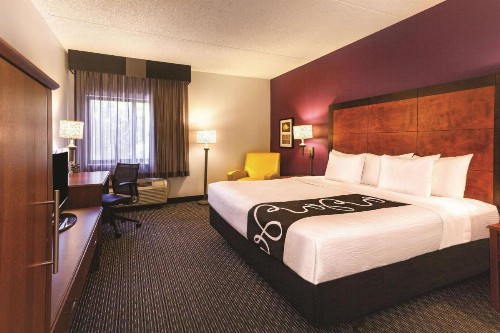 La Quinta by Wyndham Miami Airport East - image 22