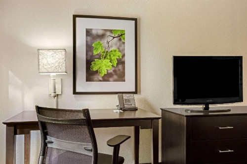 La Quinta by Wyndham Miami Airport East - image 32