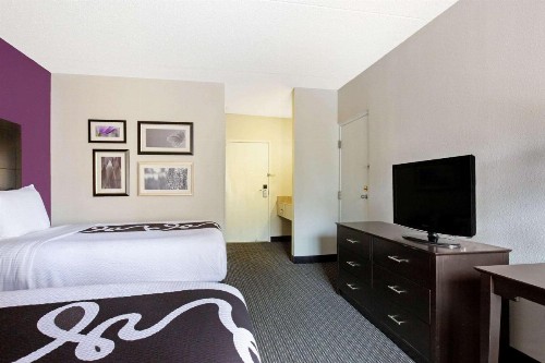 La Quinta by Wyndham Miami Airport East - image 35