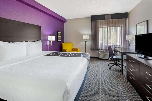 La Quinta by Wyndham Miami Airport East - image 37