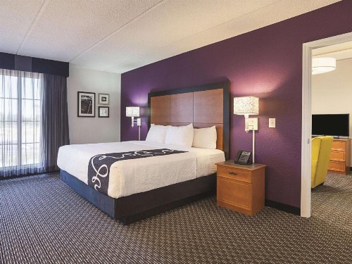 La Quinta by Wyndham Miami Airport East - image 42