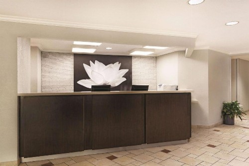 La Quinta by Wyndham Miami Airport East - image 6