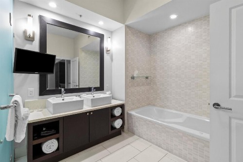 Provident Doral At The Blue - image 38